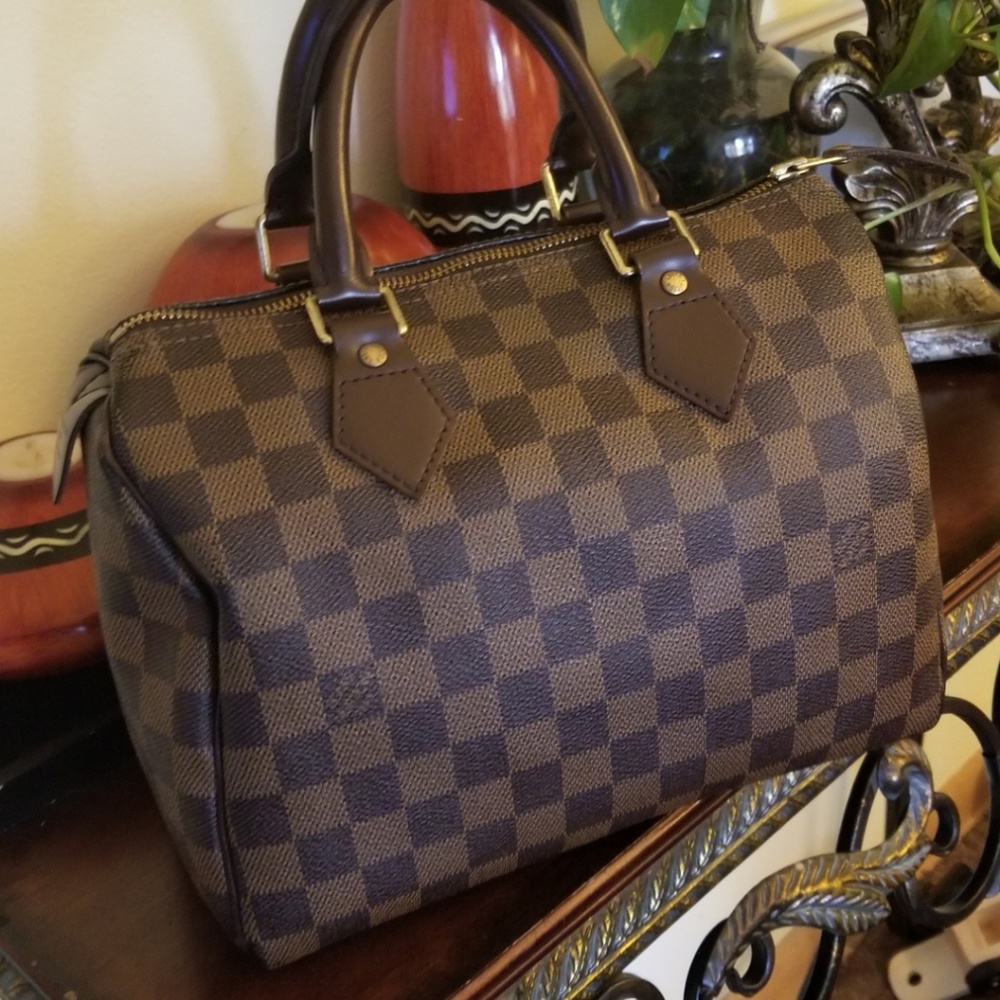 Authentic speedy 25